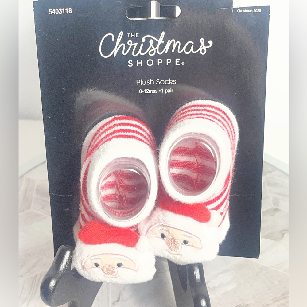 Baby Santa Plush Socks 0-12M Red White Christmas Shoppe 2025 NWT